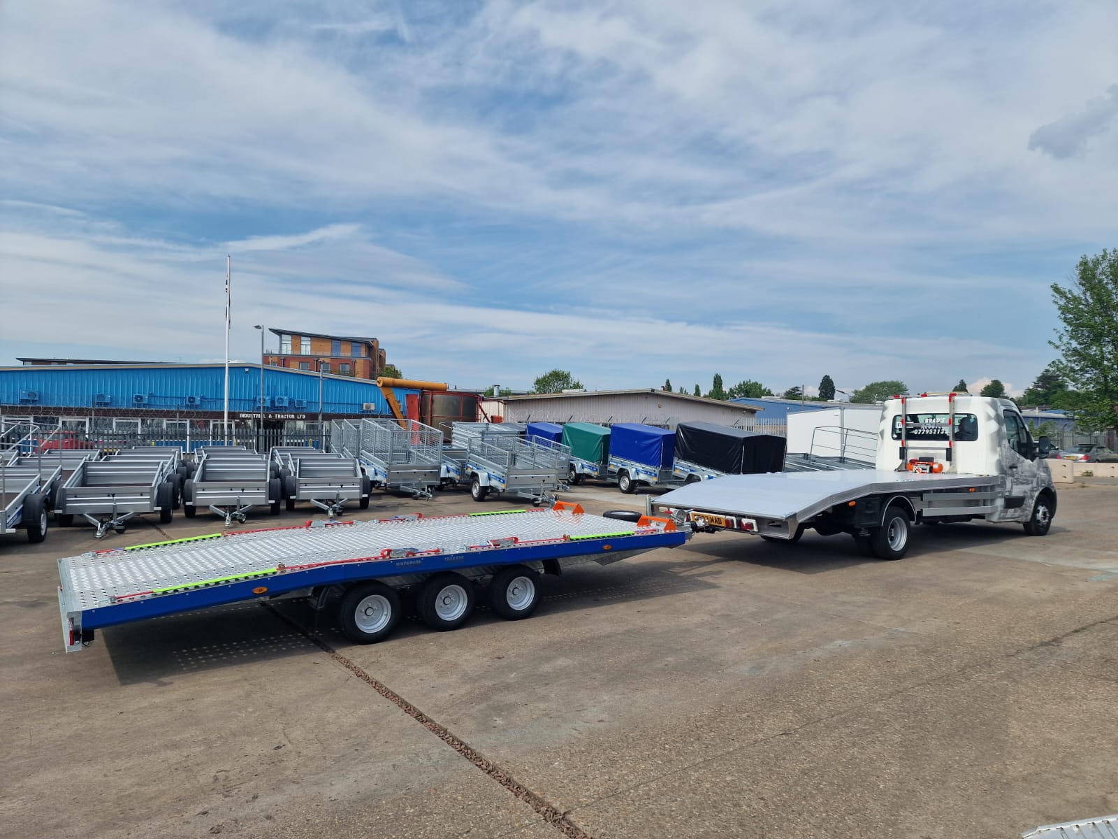 Brad's Recovery Truck & Trailer